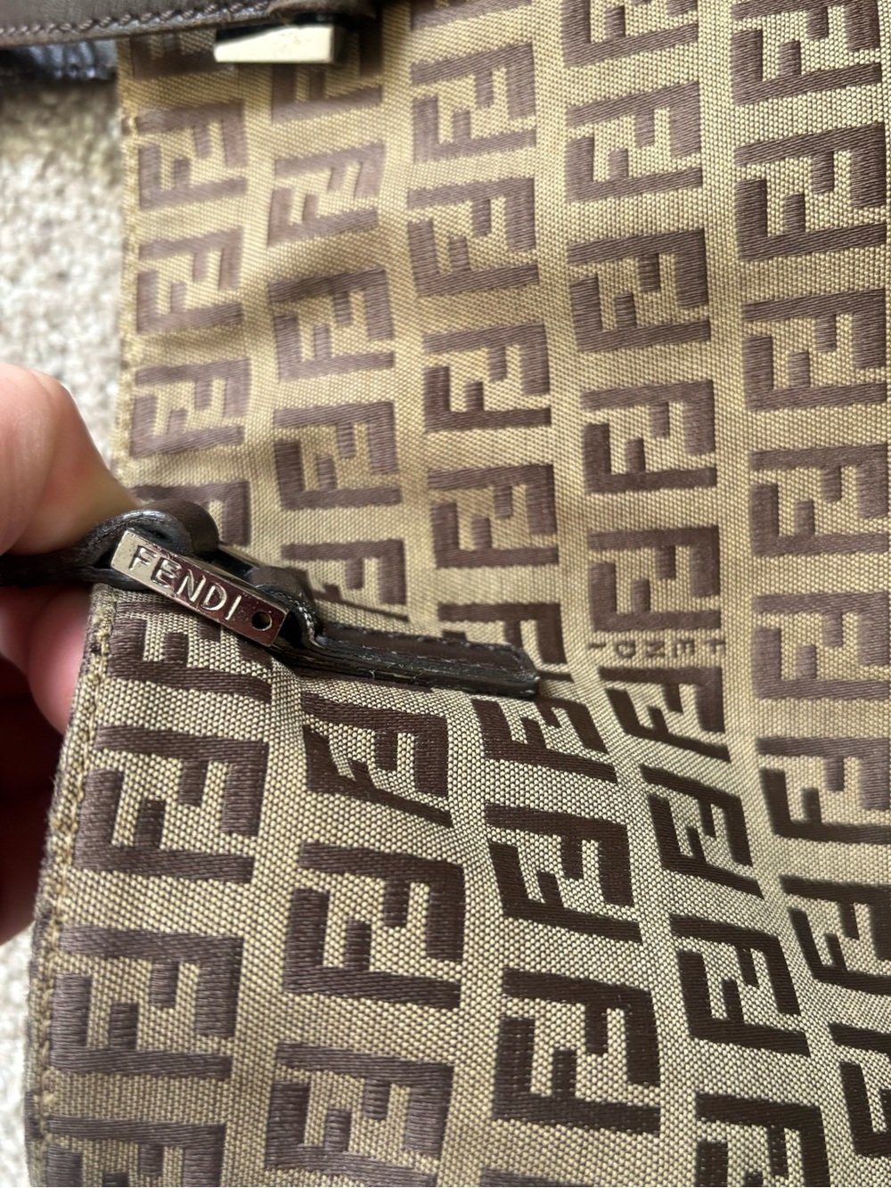 Auth Fendi Zucca Tote Bag Brown FF Monogram Canvas Shoulder Bag Vintage - Picture 6 of 15